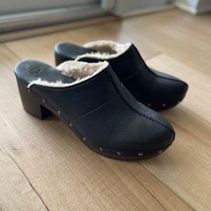 UGG  Leather Mule Clogs